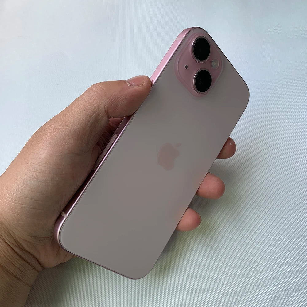 Original Used Apple iPhone 15 5G Mobile Phone Face ID 128GB/256/512GB Dual e-SIM NFC 48MP+12MP IOS A16 Hexa-Core SmartPhone
