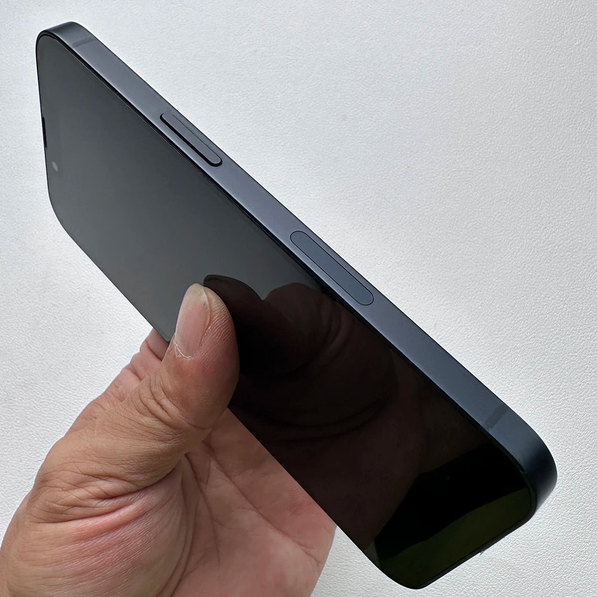 100% Original 6.1" iPhone 13 Smartphone Super Retina OLED 128/256 ROM 4GB RAM Face ID NFC A15 IOS iPhone 13 5G Mobile Phone