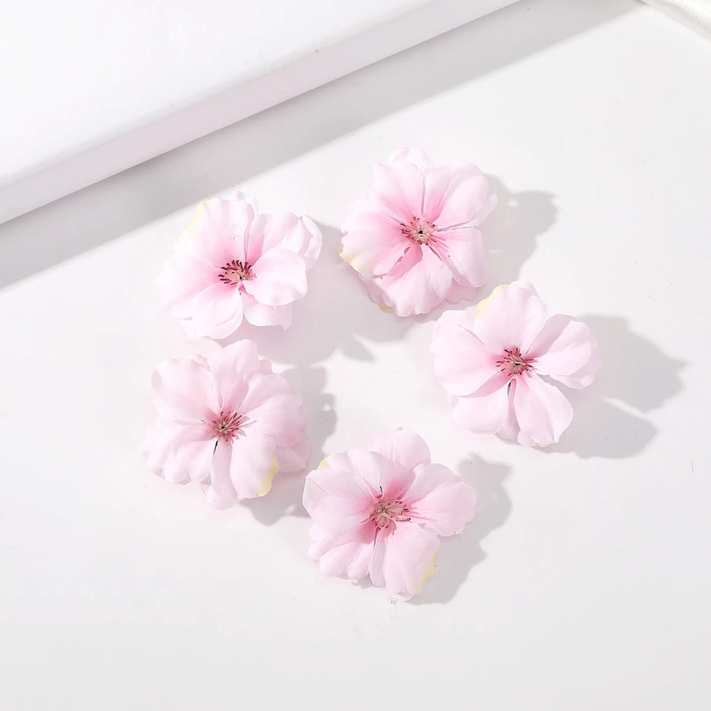 AWAYTR 6Pcs Sunflower Hair Clips Side Bangs Clip Cute Daisy Small Flower Hairpins Duckbill Hairpin Women Hair Accessories