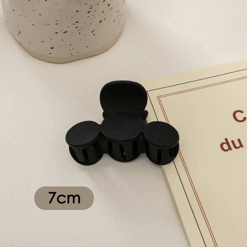 Korean Style Black Large Hair Claws Elegant Acrylic Hairpins Barrette Crab Hair Clips Headwear for Women Girls Hair Accessories
