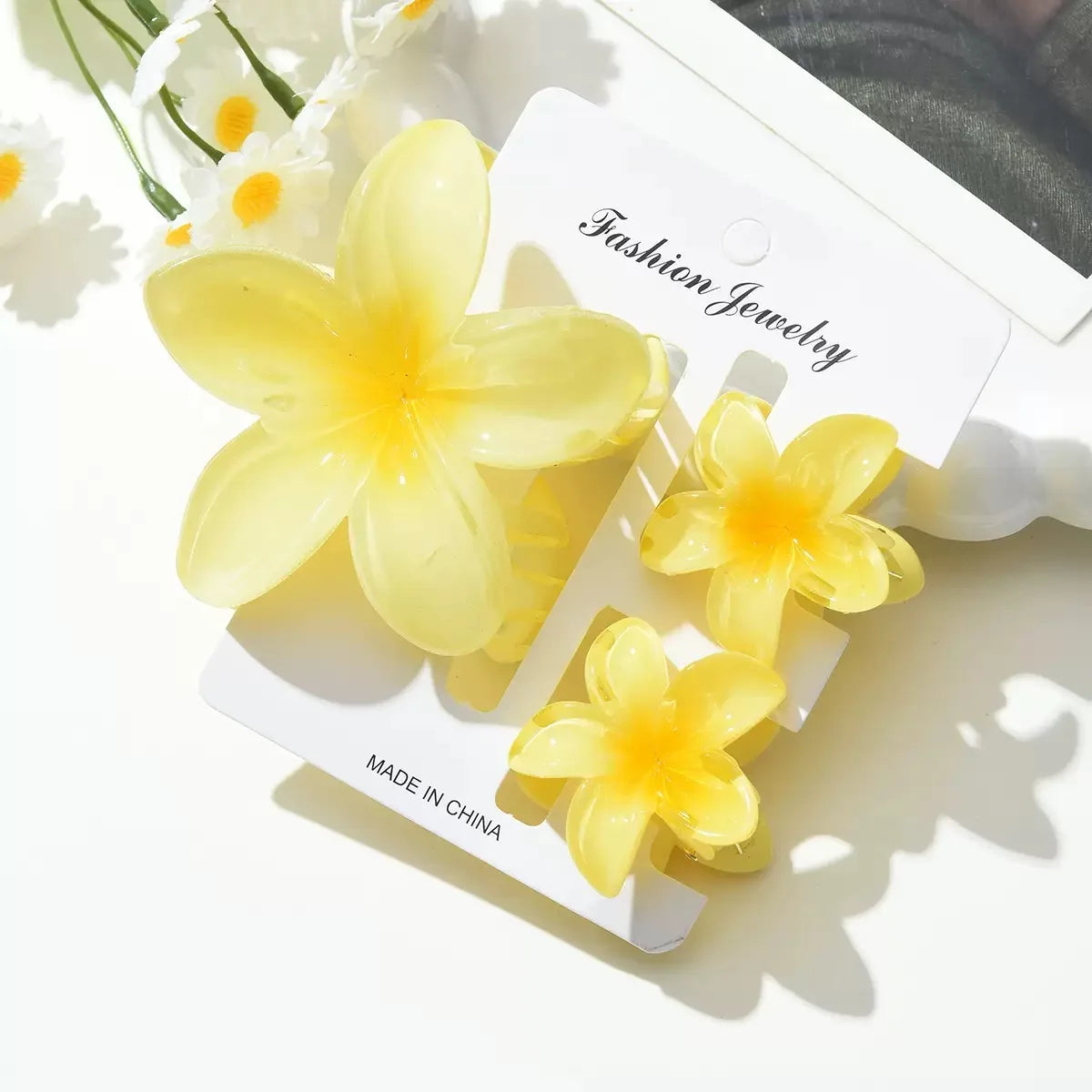 18Pcs Egg Flower Hair Clips Gradient Candy Color Flowers Suitable for Daily Use Backcombed Ponytail Shark Clip Hair Accessories