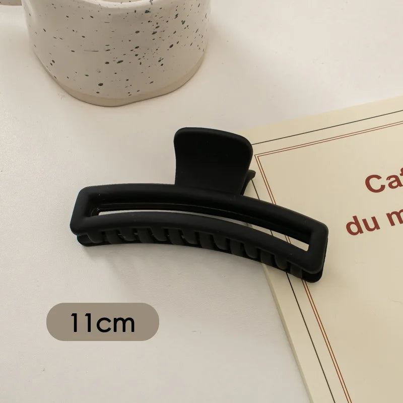 Korean Style Black Large Hair Claws Elegant Acrylic Hairpins Barrette Crab Hair Clips Headwear for Women Girls Hair Accessories
