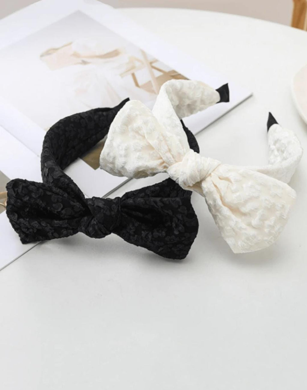 Turban Headbands for Women Fabric Wrapped Around Base Made Of Metal Head Band Hair Vintage Flower Printed Cross Creem White
