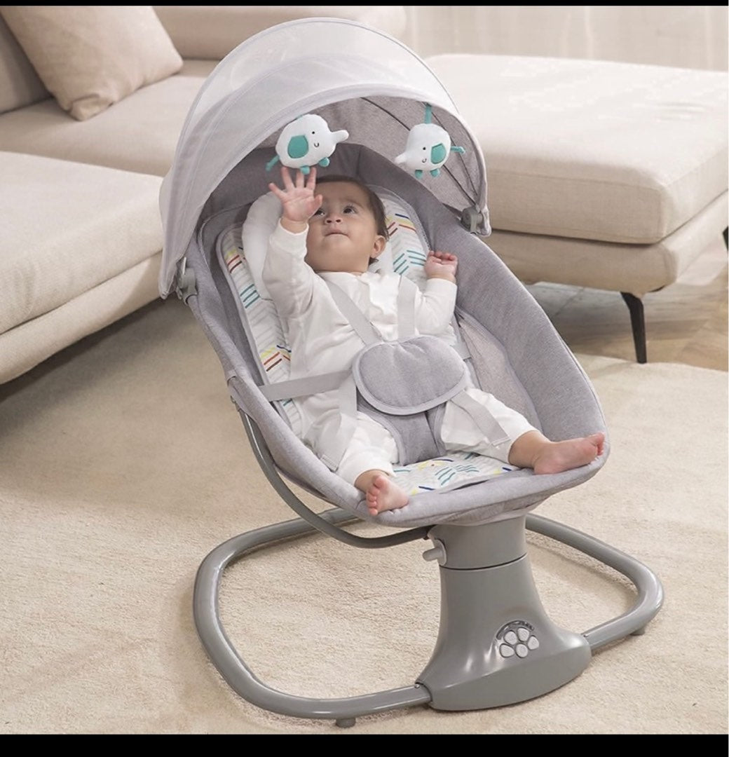 Mastela 3-in-1 Deluxe Multi-Functional Bassinet/Swing & Napper Swings